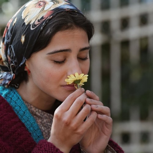 Tesaduf-seni-onume-cikarmasaydigene-ayni-sekildefakat-her-seyden-habersizyasayip-gidecektim.-1.jpg