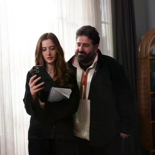 Mercan-Atesi-calan-adamla-Arafta-Mertes-TurkishDrama-Series-Trendingis-arafta-worth-w-2.jpg