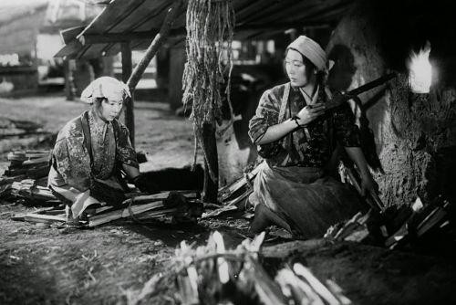 contes-de-la-lune-vague-apres-la-pluie-1953-08-g-opt.jpg