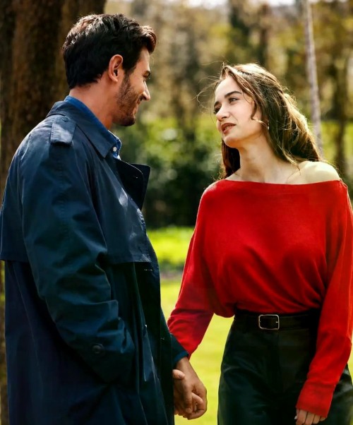 -araftadizi-emingunenc-ilsudemircii--Arafta----.jpg