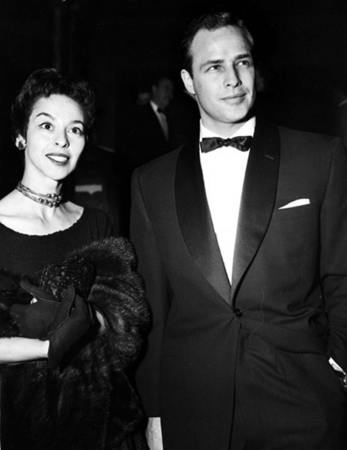 Celia-Webb-and-Marlon-Brando-at-Awards-Ceremony-in-1955.jpg