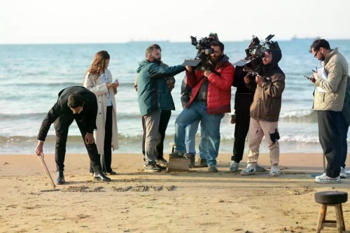 _Mertes-_Arafta-_AraftaS2TurkDizileri-_TurkishDrama-_WatchAraftawhere-to-watch-Arafta-Seas-1.jpg