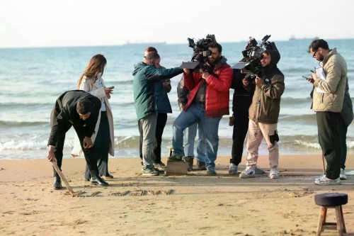 _Mertes-_Arafta-_AraftaS2TurkDizileri-_TurkishDrama-_WatchAraftawhere-to-watch-Arafta-Seas.jpg